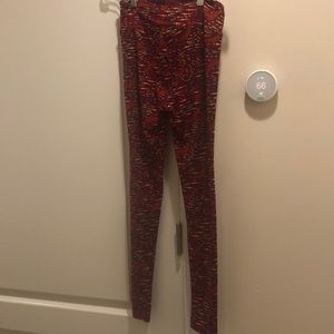 One Size (OS) LuLaRoe leggings fish/sea lions